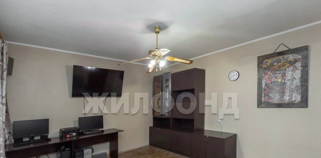 квартира г Барнаул р-н Ленинский ул Островского 8 фото 4