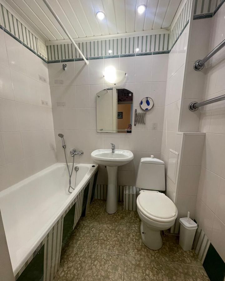 квартира г Тольятти р-н Автозаводский 19-й квартал б-р Татищева 6 фото 7