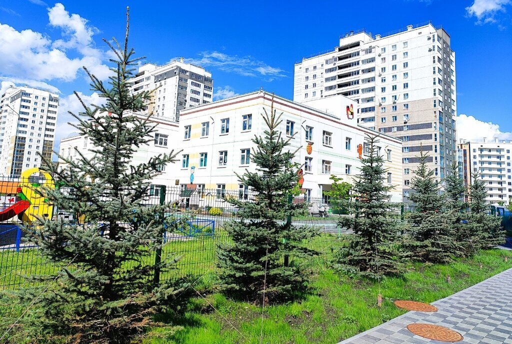 квартира г Челябинск пр-кт Краснопольский 22 фото 11