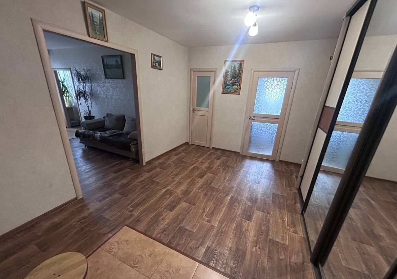 квартира г Красноярск р-н Железнодорожный ул Братьев Абалаковых 2 фото 2
