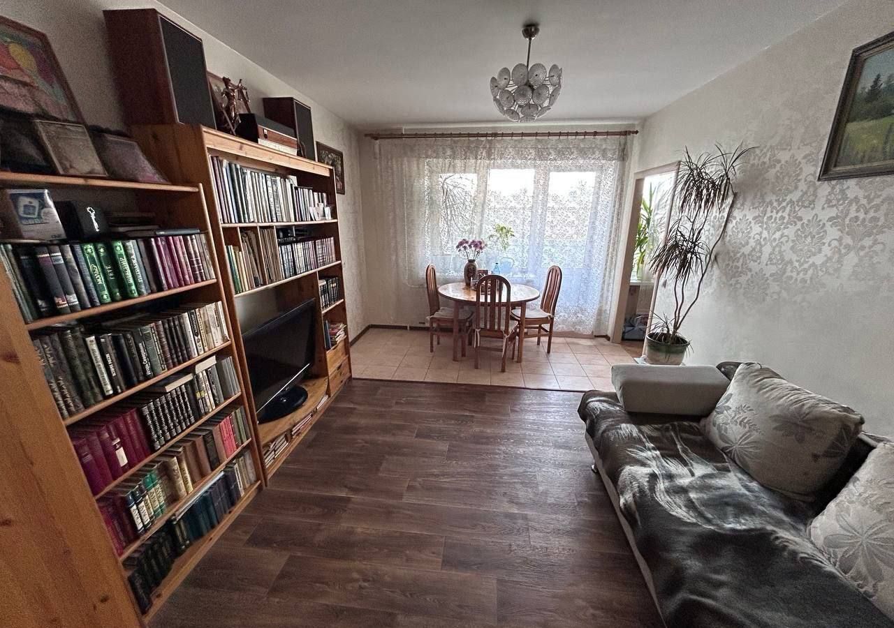 квартира г Красноярск р-н Железнодорожный ул Братьев Абалаковых 2 фото 7
