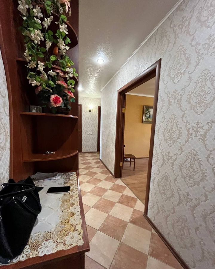 квартира г Саратов р-н Кировский ул Луговая 10а/20 фото 1