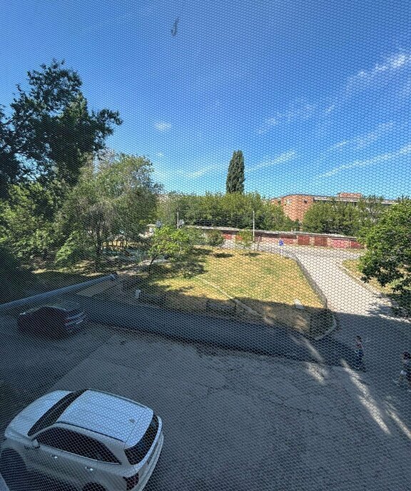 квартира г Таганрог ул Сергея Лазо 1к/3 фото 4