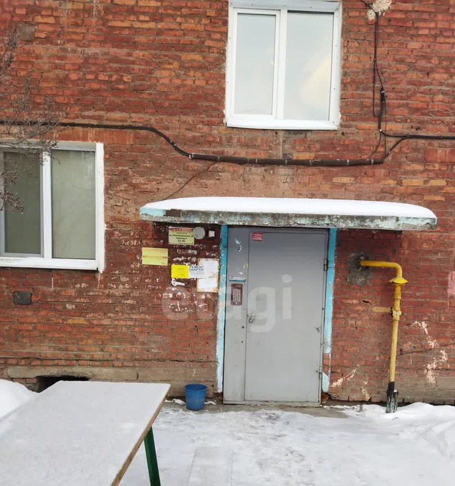 квартира г Омск ул Революционная 13 фото 21
