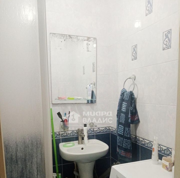квартира г Омск р-н Кировский ул Дмитриева 2/4 фото 7