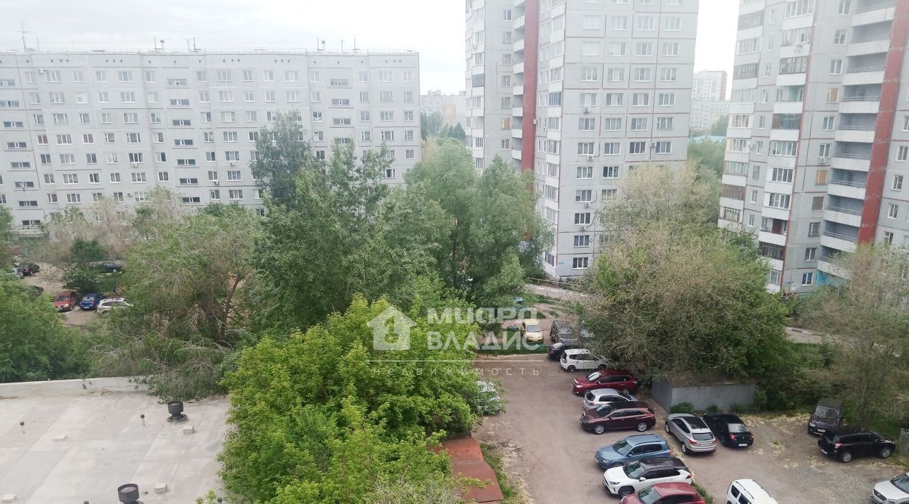 квартира г Омск р-н Кировский ул Дмитриева 2/4 фото 10