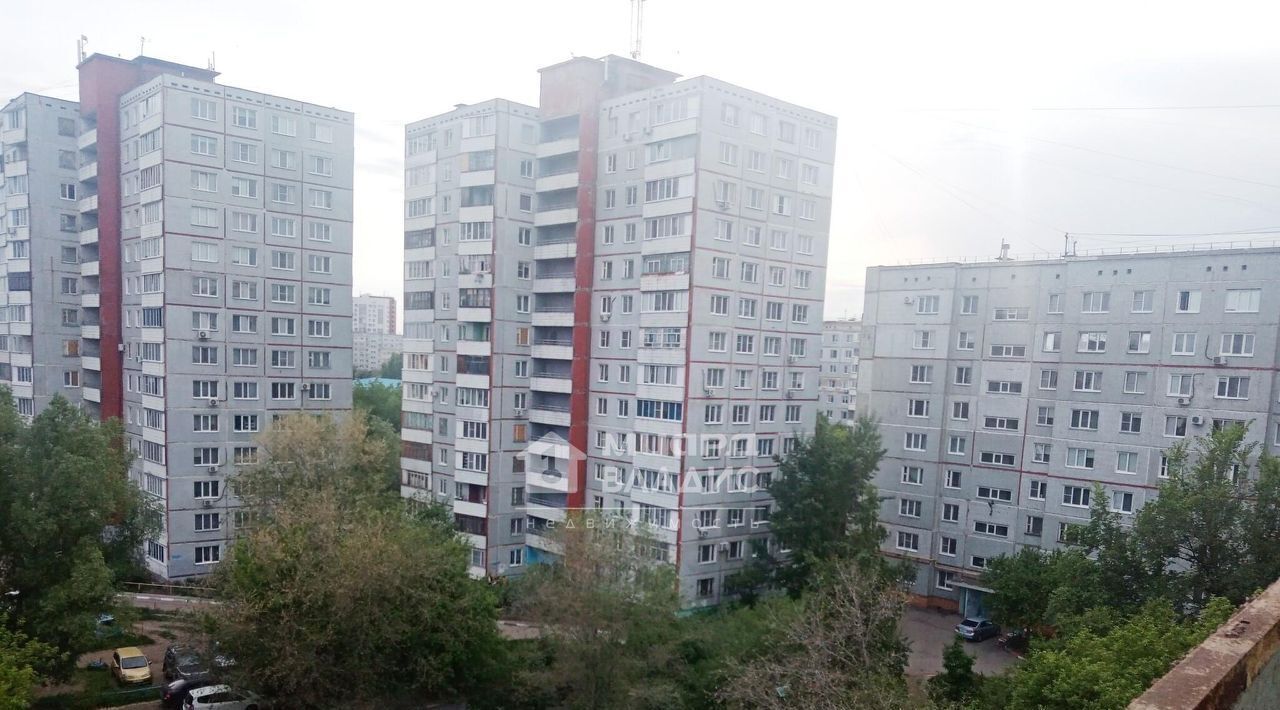 квартира г Омск р-н Кировский ул Дмитриева 2/4 фото 12