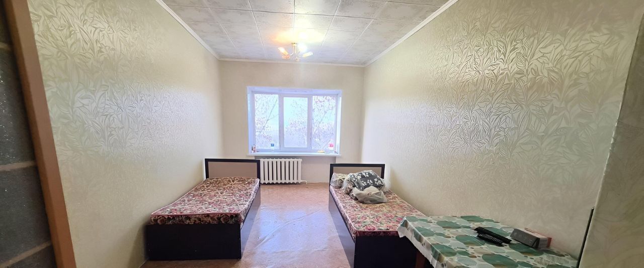 комната г Волгоград р-н Дзержинский ул 51-й Гвардейской 38б фото 1