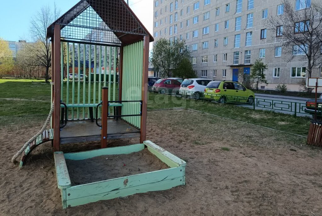 квартира г Тобольск мкр 4 11а фото 16