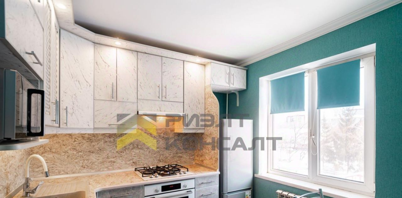 квартира г Омск р-н Кировский ул Дианова 8/5 фото 1