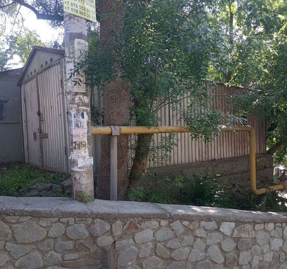 гараж г Ялта пгт Гурзуф ул Ленинградская фото 3