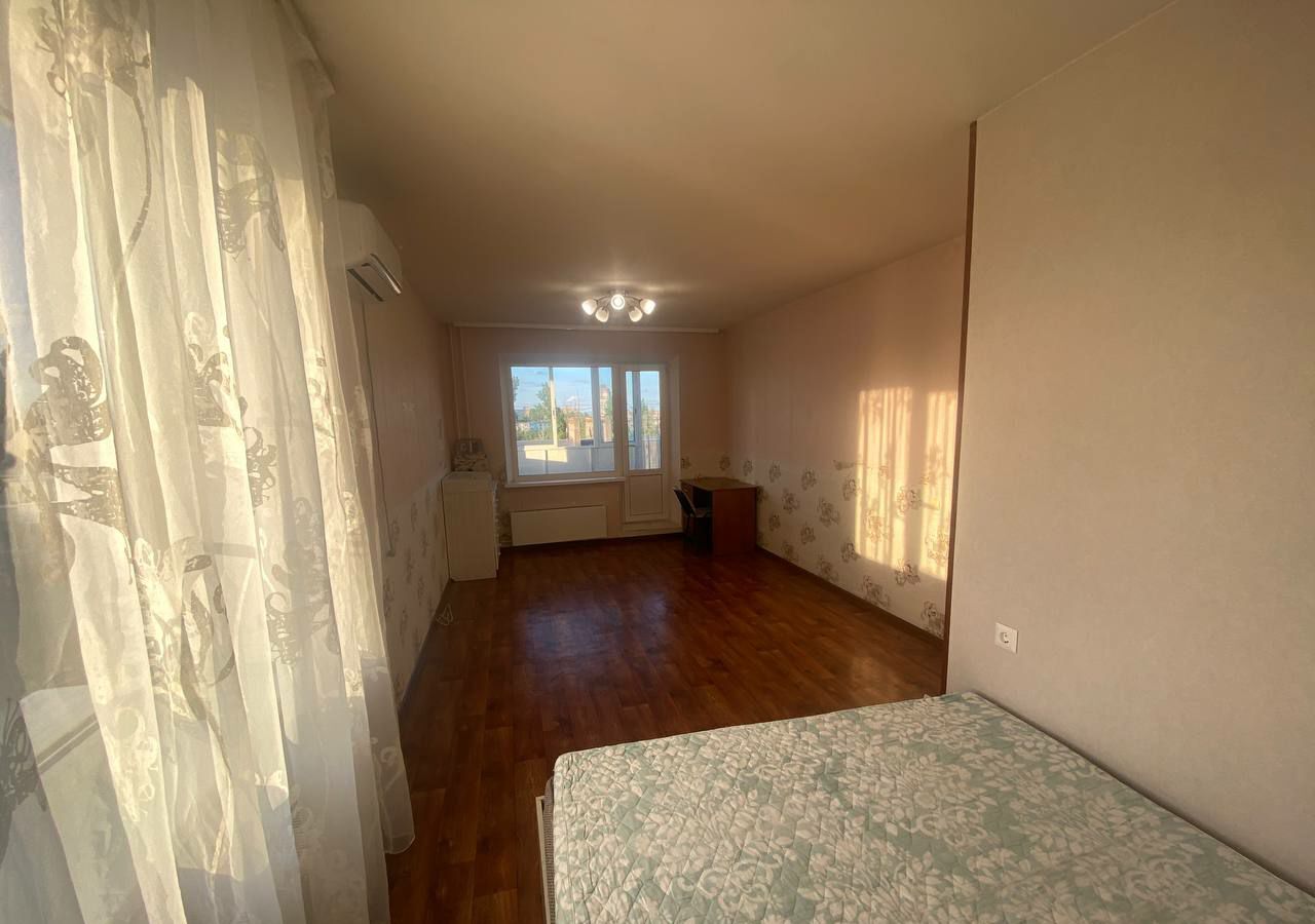 квартира г Волгоград р-н Тракторозаводский ул им. академика Богомольца 17 фото 3