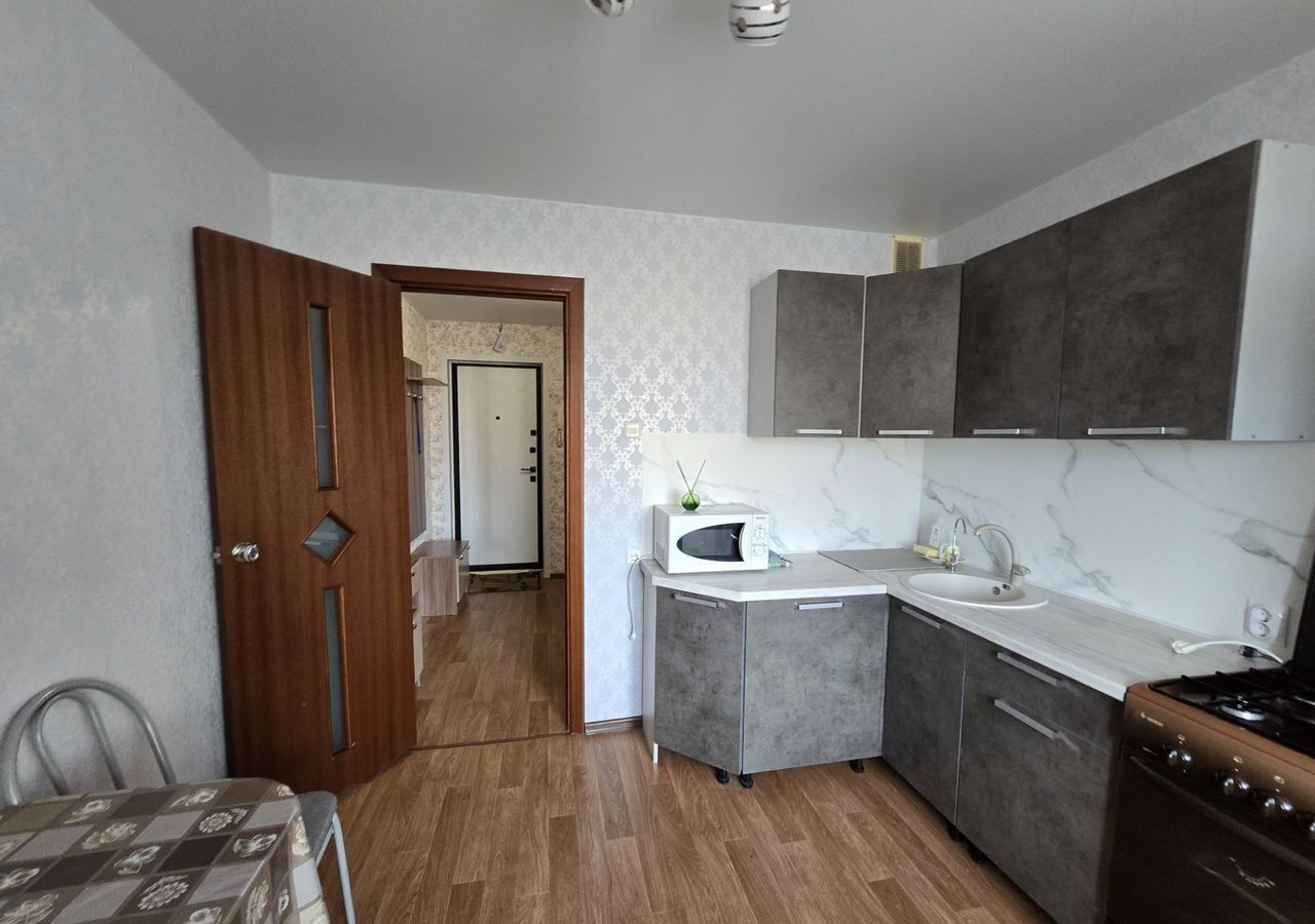 квартира г Череповец р-н Зашекснинский пр-кт Октябрьский 93 фото 1
