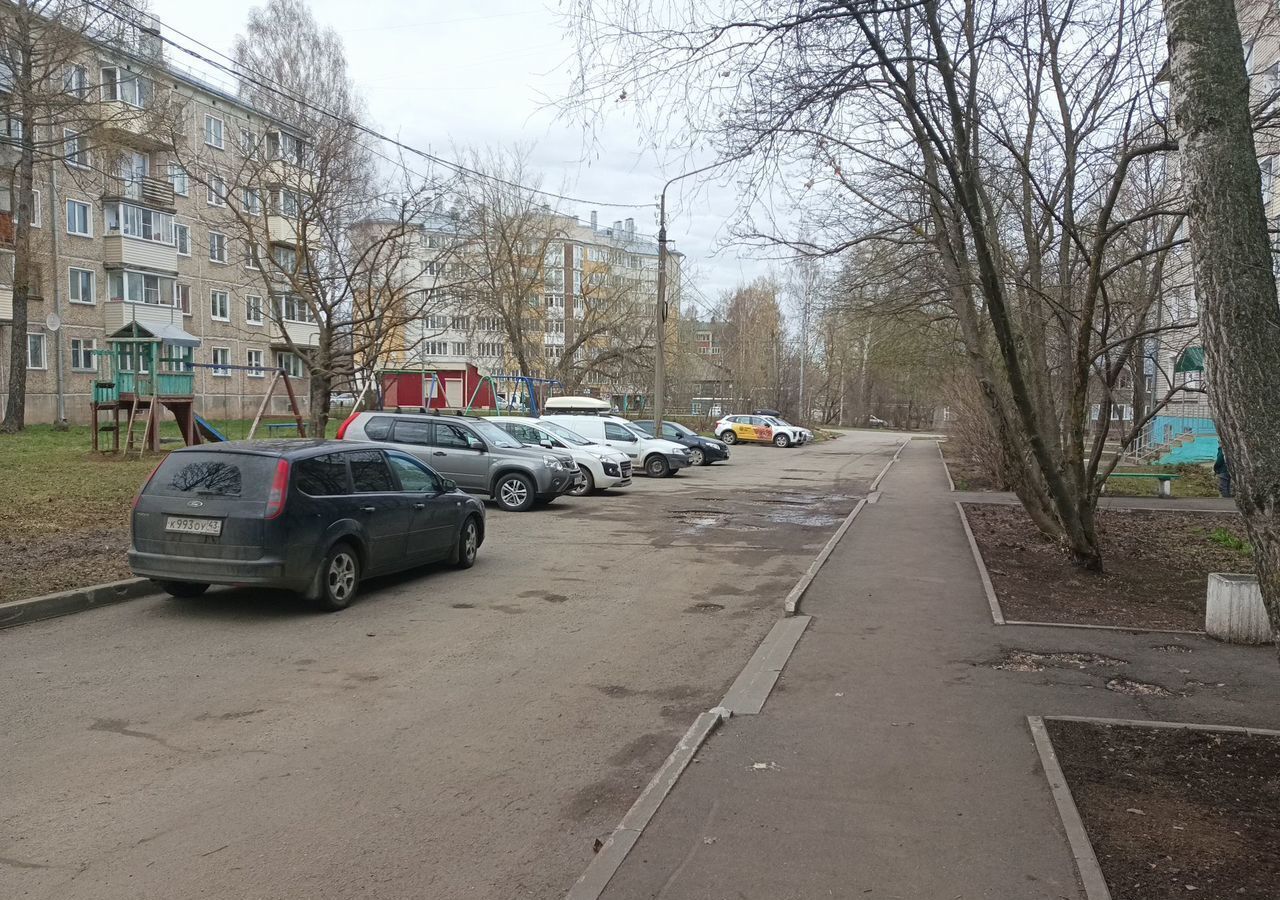 квартира г Киров р-н Нововятский Нововятск ул Опарина 8 фото 3