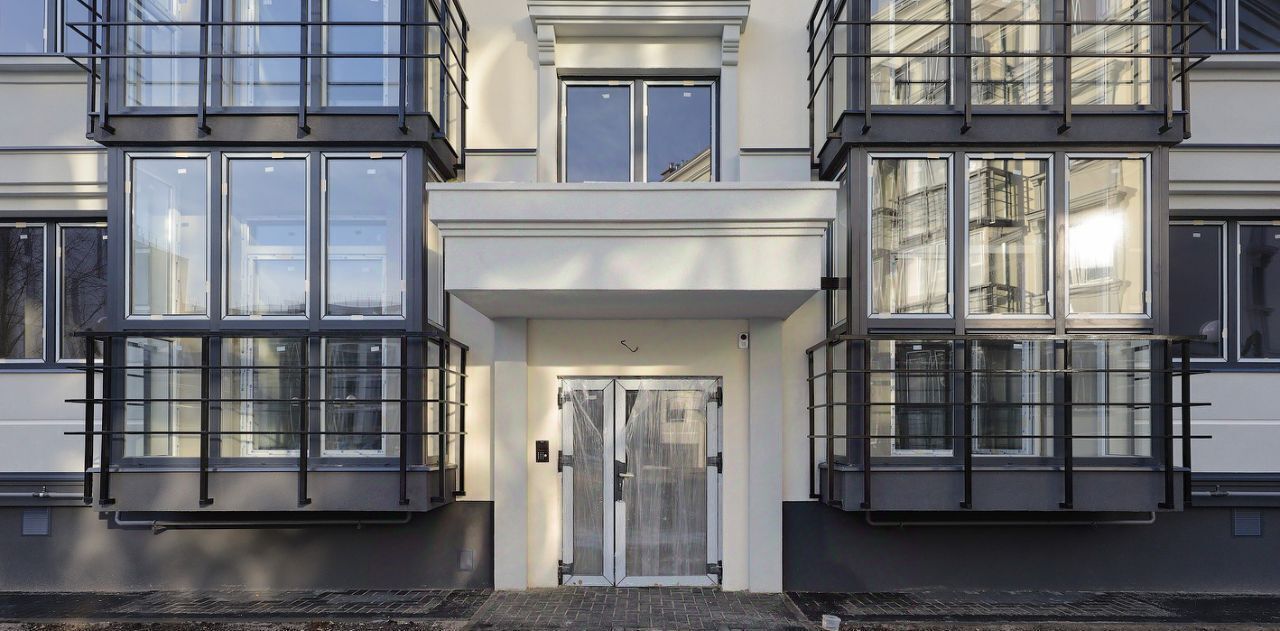 квартира г Калининград р-н Центральный ул Сержанта Мишина 83к/2 фото 4