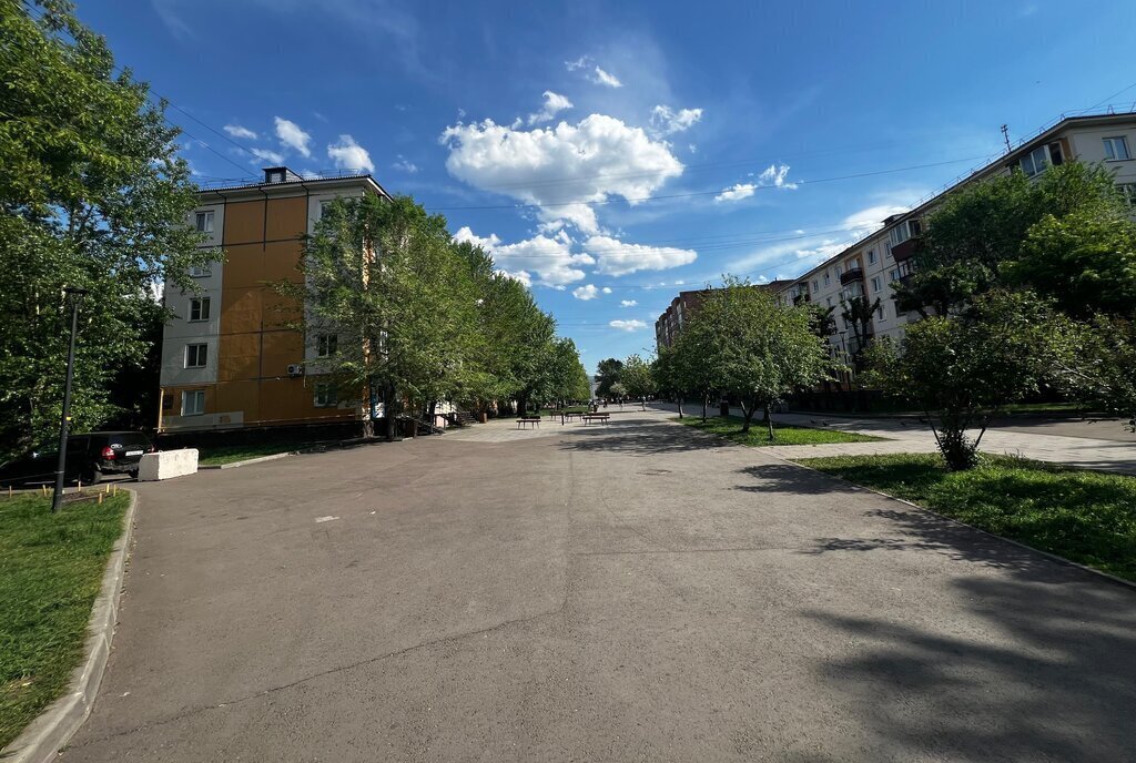квартира г Красноярск р-н Кировский проспект имени Газеты ий Рабочий, 105А фото 10
