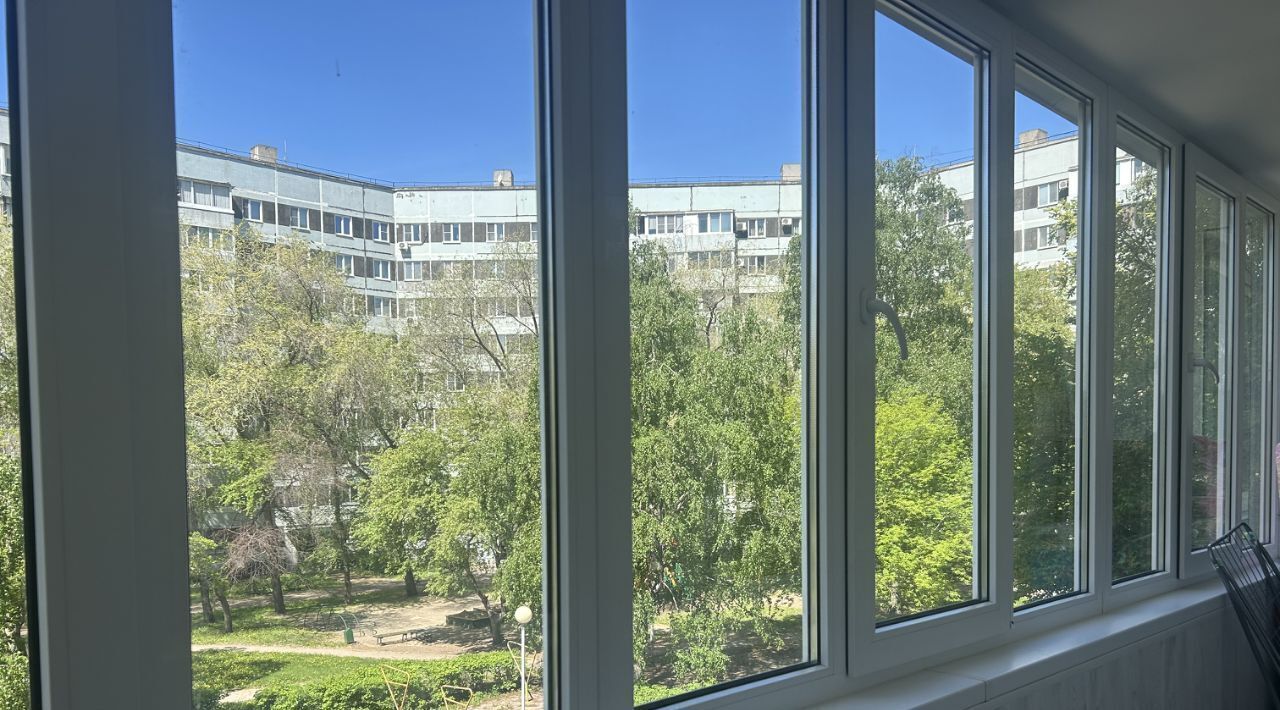 квартира г Тольятти р-н Автозаводский 13 квартал ул 40 лет Победы 100 фото 6
