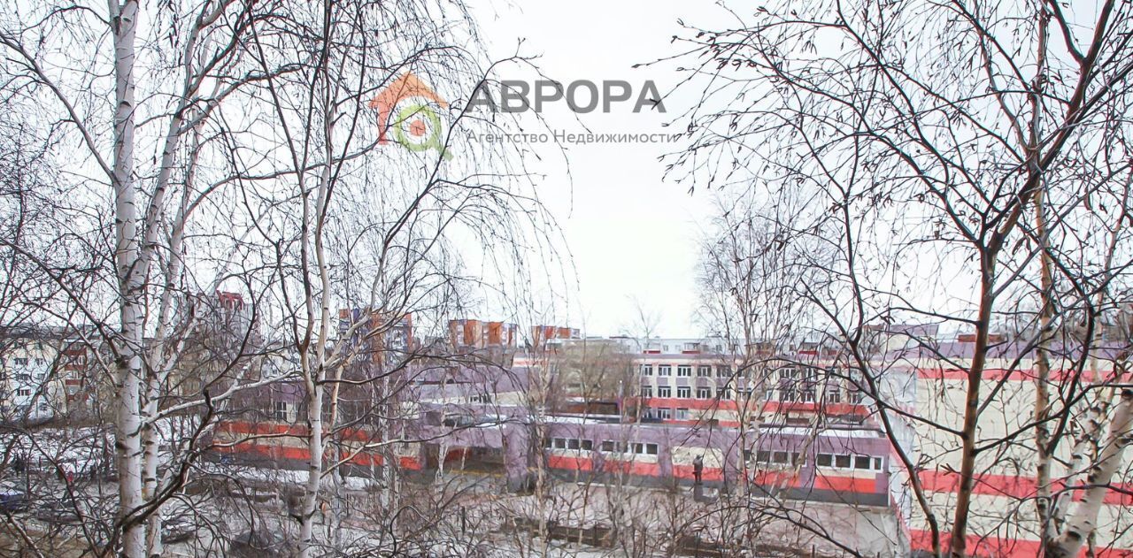 квартира г Сургут 9-10-й микрорайон ул Просвещения 54 фото 16