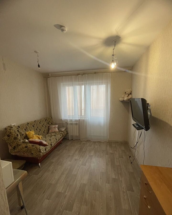 квартира г Красноярск р-н Свердловский ул Александра Матросова 40 фото 1