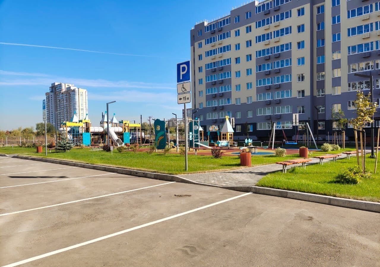 квартира г Тольятти р-н Автозаводский б-р Приморский пр-кт Московский поз. 2, ул. Строителей фото 2