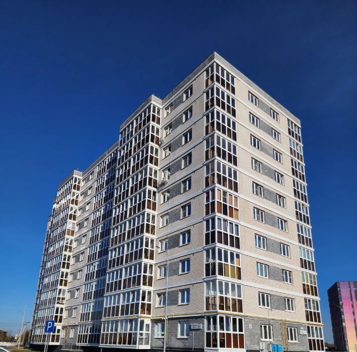 квартира г Псков ул Ижорского Батальона 41 фото 1