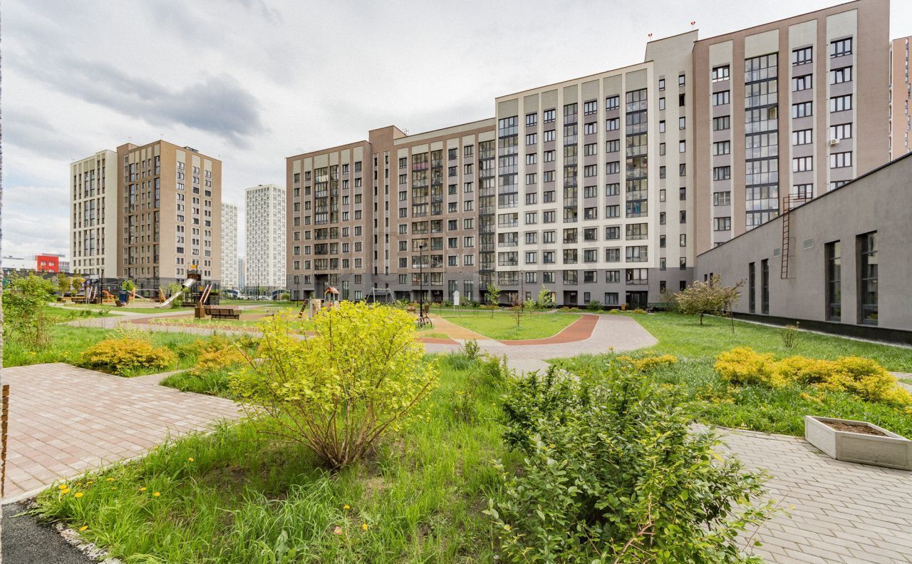 квартира г Екатеринбург Академический ул Академика Парина 40 фото 1