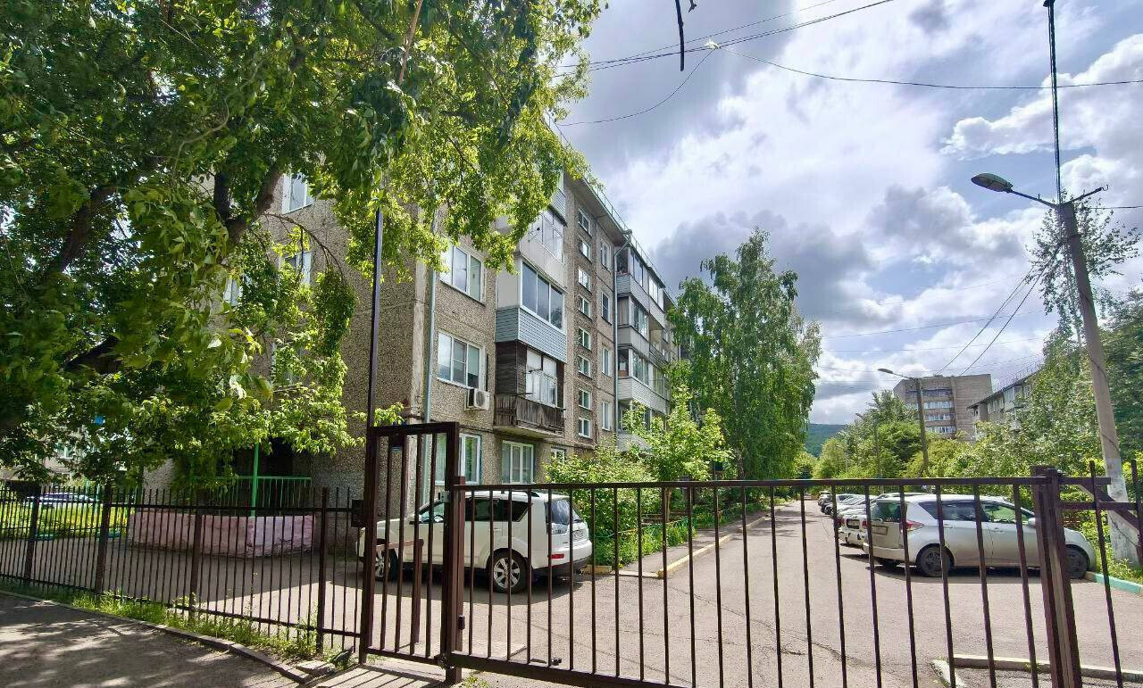 квартира г Красноярск ул 60 лет Октября 102 фото 20