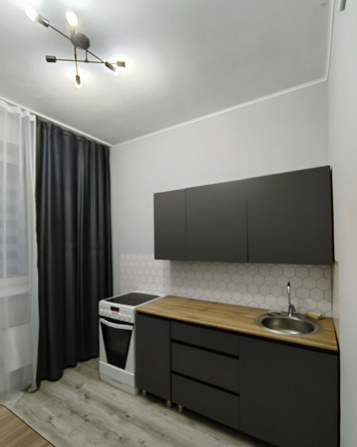 квартира г Абакан ул Кирова 107к/1 фото 2