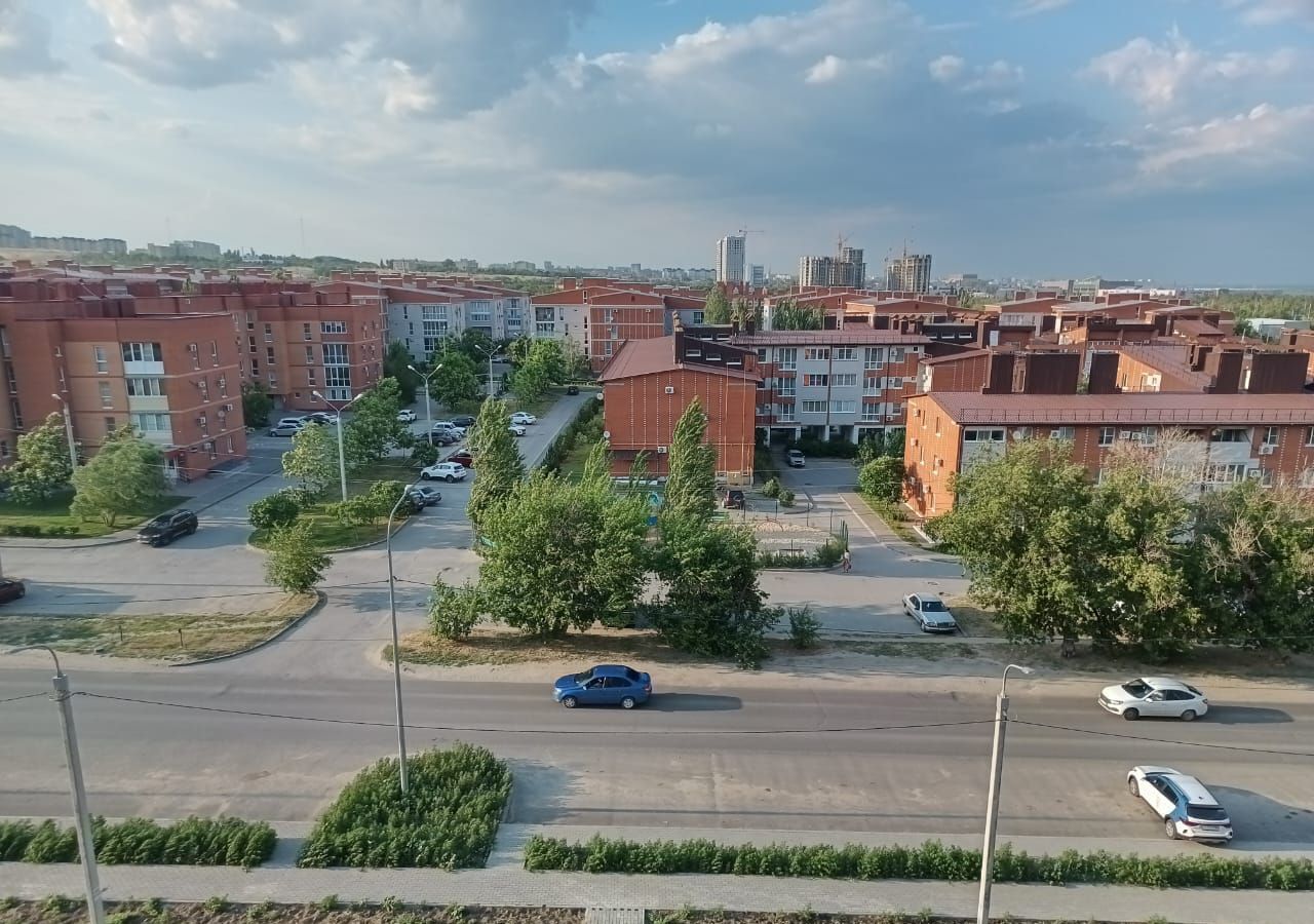 квартира г Волгоград р-н Кировский ул им. Гаря Хохолова 8 фото 4