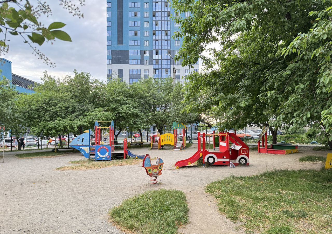 квартира г Екатеринбург р-н Чкаловский Ботаническая ул Просторная 85 фото 19