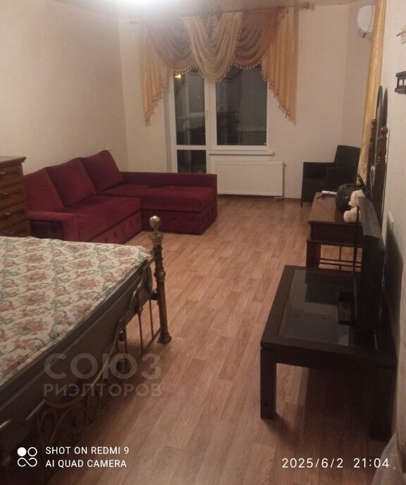 квартира г Волгоград р-н Дзержинский район Семь Ветров ул 8-й Воздушной Армии 6а фото 2