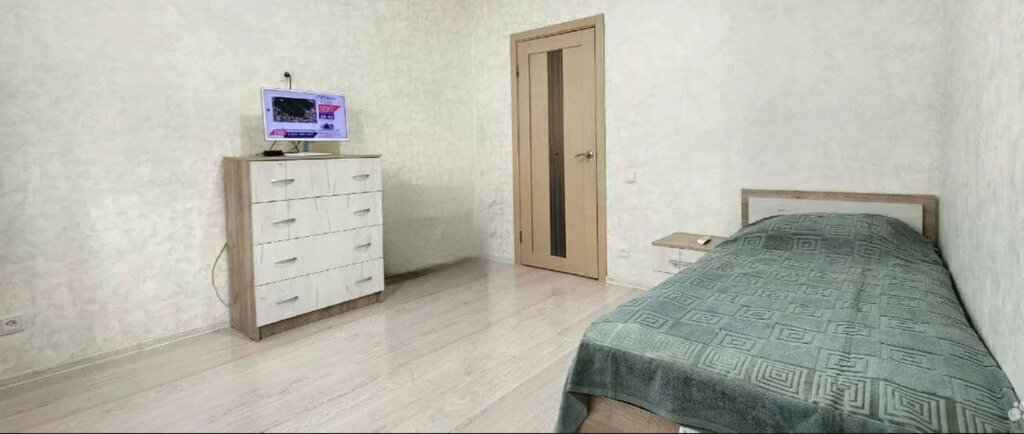 квартира г Саратов р-н Волжский ул им Исаева Н.В. 3 фото 3