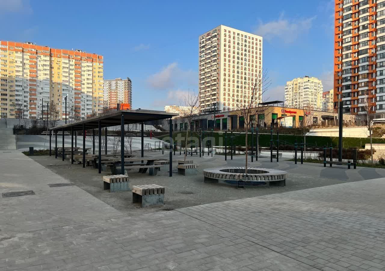 квартира г Новороссийск р-н Южный б-р Имени Дмитрия Шостаковича 20 фото 12