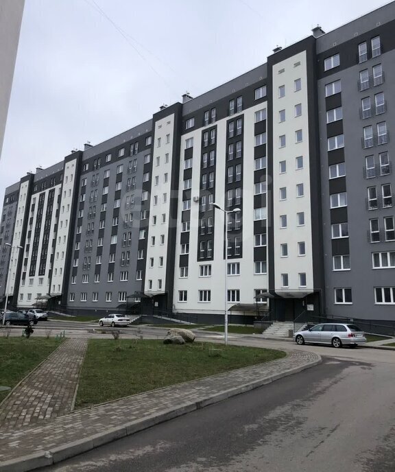 квартира г Калининград р-н Московский ул Инженерная 11 фото 1