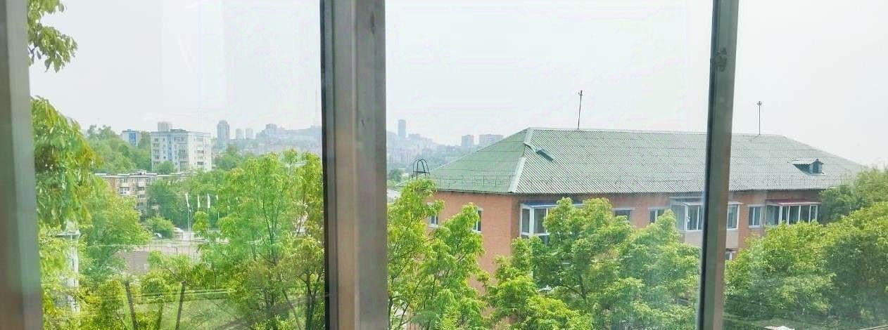 квартира г Владивосток р-н Первореченский пр-кт 100-летия Владивостока 32 фото 13