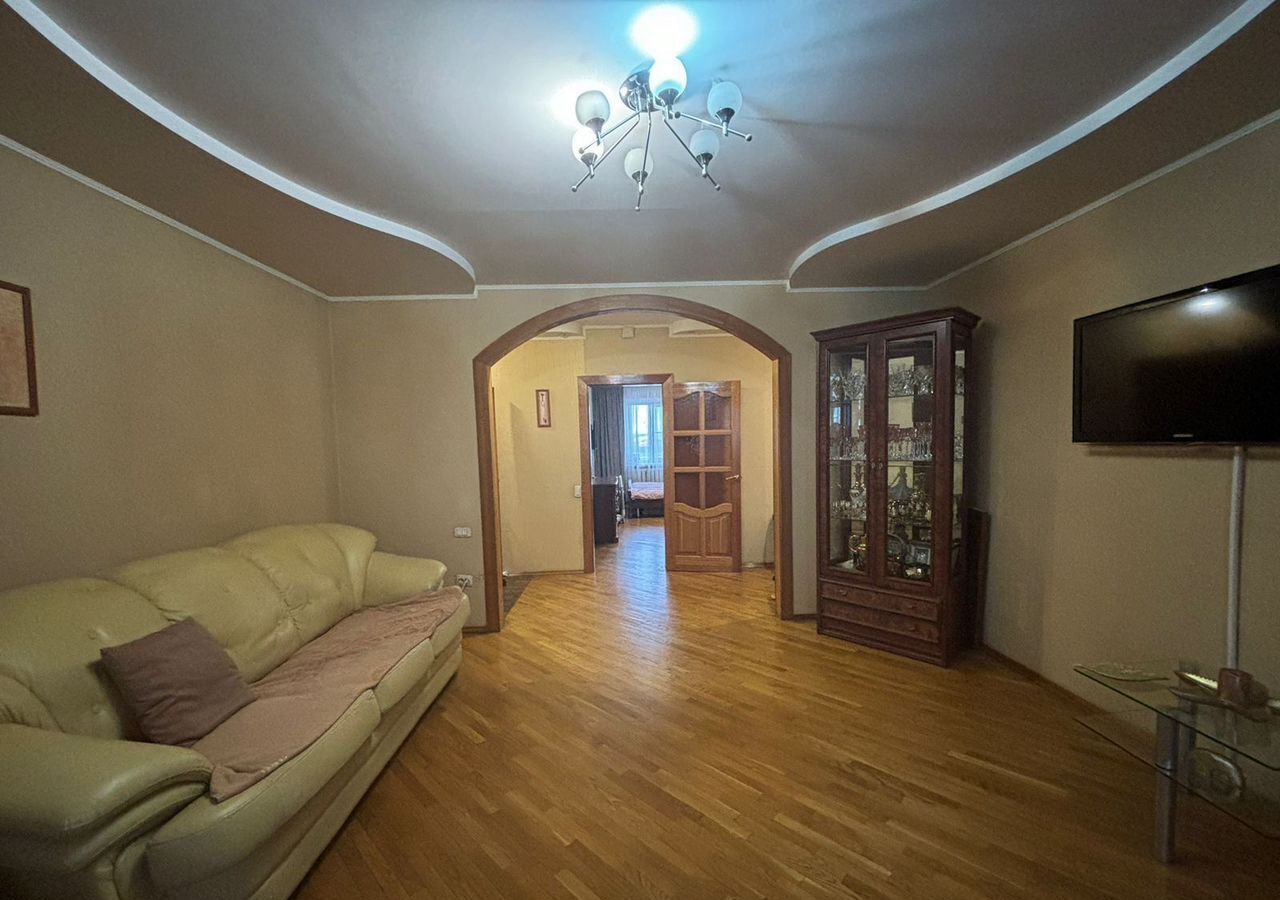 квартира г Челябинск р-н Центральный ул Российская 61а фото 4