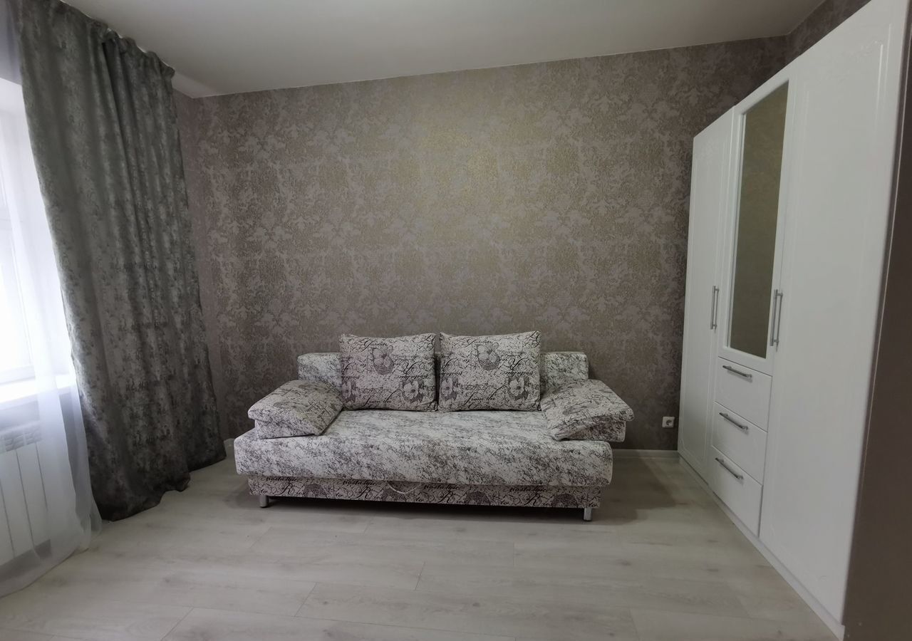квартира г Смоленск р-н Промышленный ул Рыленкова 32а фото 1