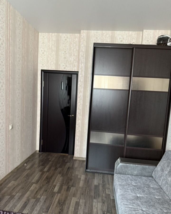 квартира г Волгоград р-н Дзержинский ул Ангарская 71 фото 6