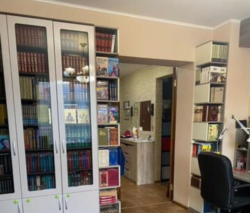 квартира г Волгоград р-н Тракторозаводский ул им. Шурухина 26 фото 4