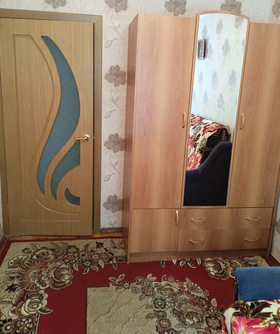квартира г Волгоград р-н Красноармейский улица, 93, Респ Удмуртская фото 3