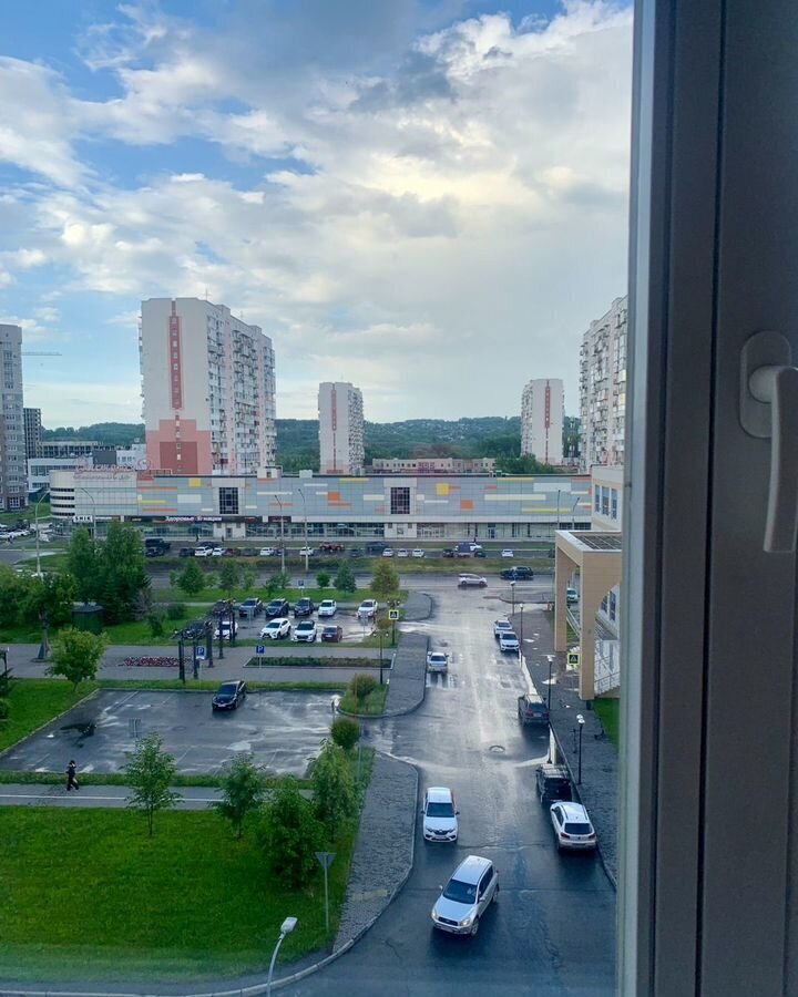 квартира г Новокузнецк р-н Центральный пр-т Н. С. Ермакова, 1 фото 30