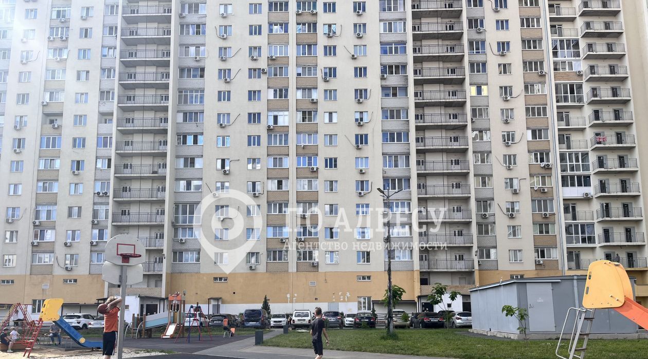 квартира г Энгельс пр-кт Фридриха Энгельса 95а фото 1