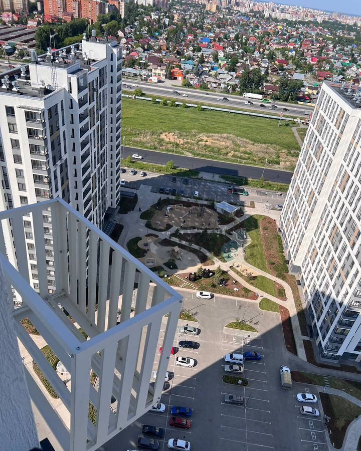 квартира г Тюмень р-н Калининский ул Фармана Салманова 17 фото 23