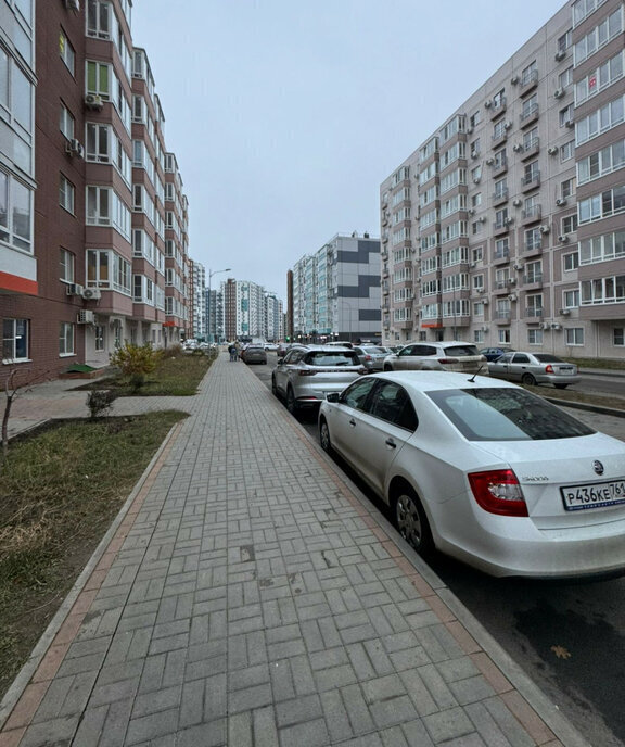 квартира г Ростов-на-Дону ул Ткачева 40с/1 фото 5