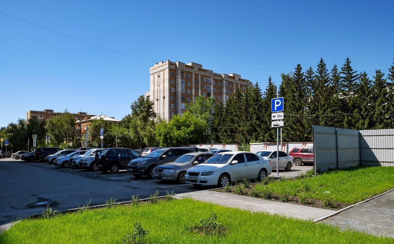 квартира г Омск р-н Центральный ул Октябрьская 87 фото 7