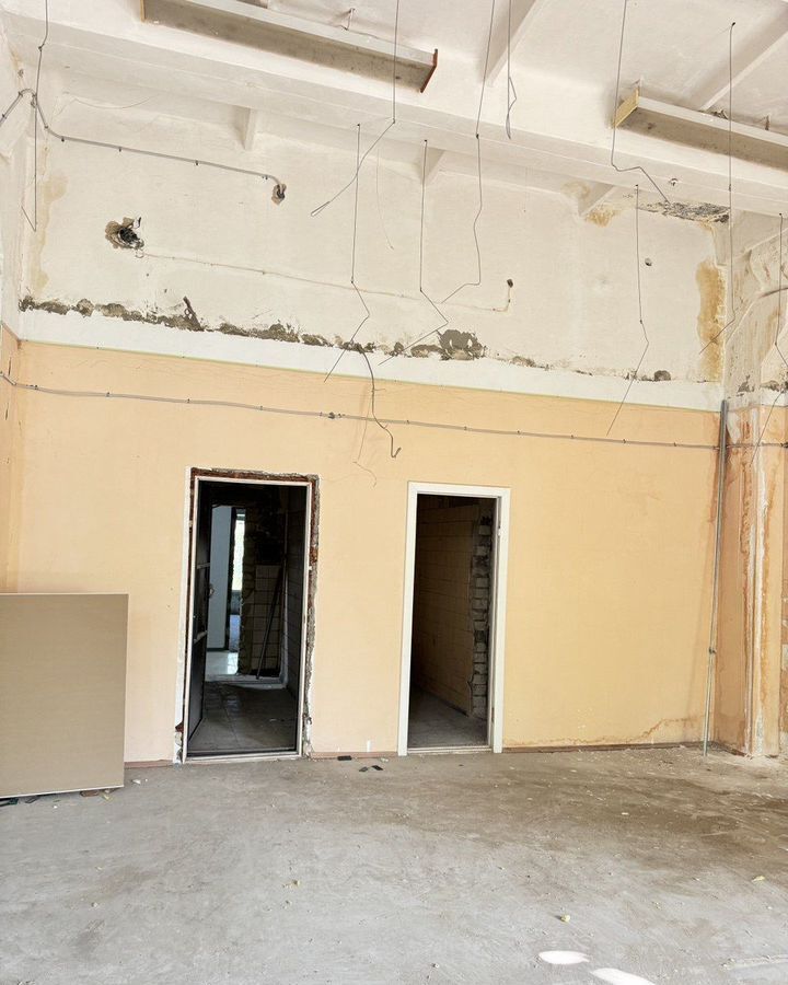 офис г Тольятти р-н Автозаводский 4-й квартал б-р Курчатова 20 фото 11