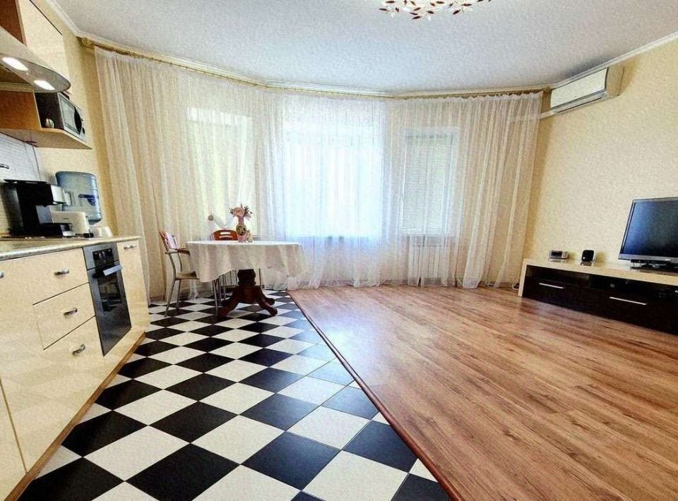 квартира г Тольятти р-н Автозаводский ул Тополиная 9а фото 12