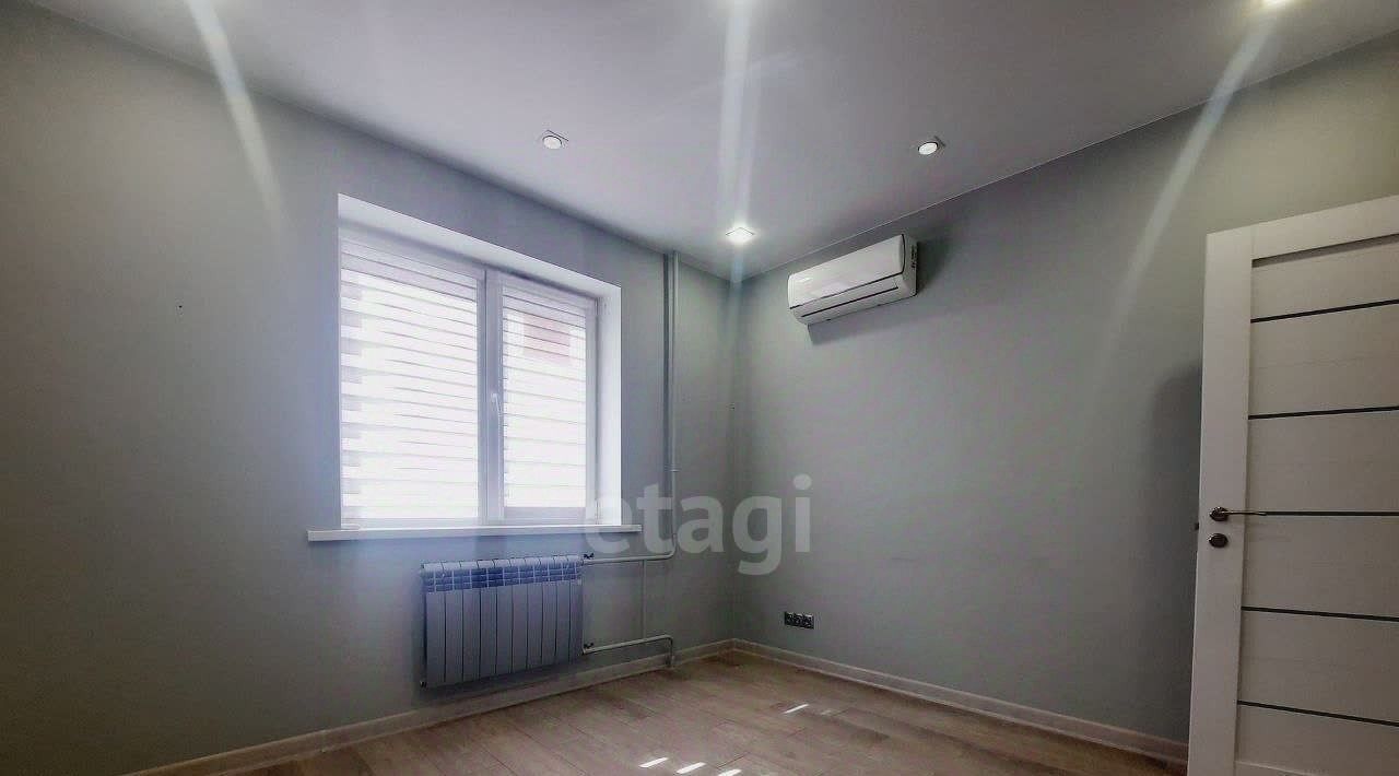 квартира г Тольятти р-н Автозаводский ул Революционная 51 фото 1