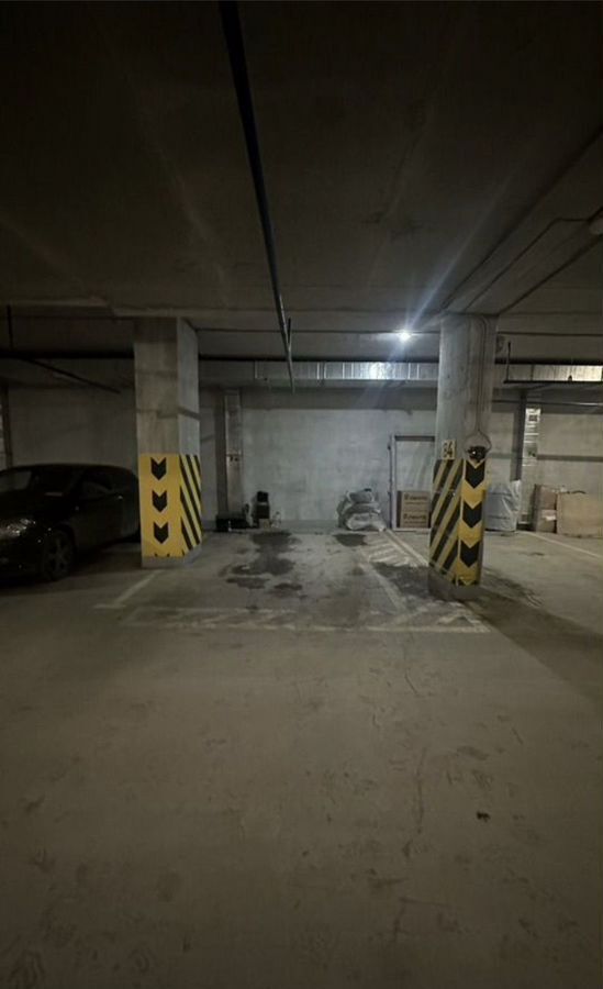 машиноместо г Екатеринбург Академический ул Академика Парина 31 фото 2