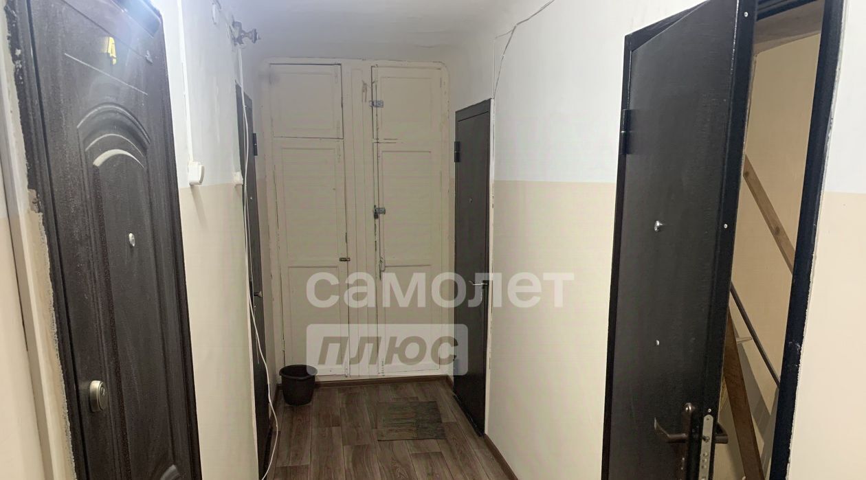 комната г Омск р-н Центральный ул 3-я Челюскинцев 99 пос. Амурский фото 3